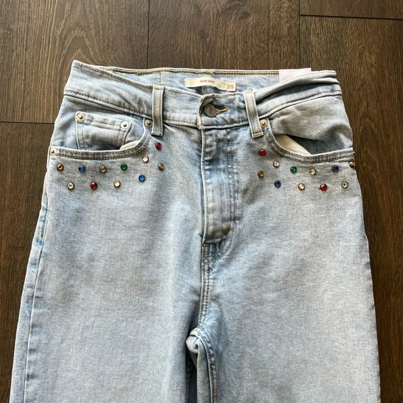 Levi’s Embellished Mom Jeans - Picture 5 of 16